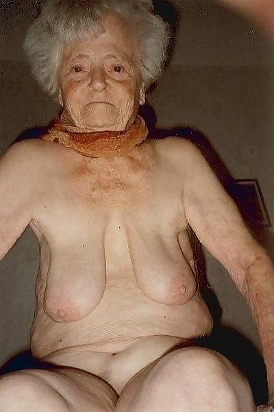 Very old amateur grannies showing off - part 3912 page 1