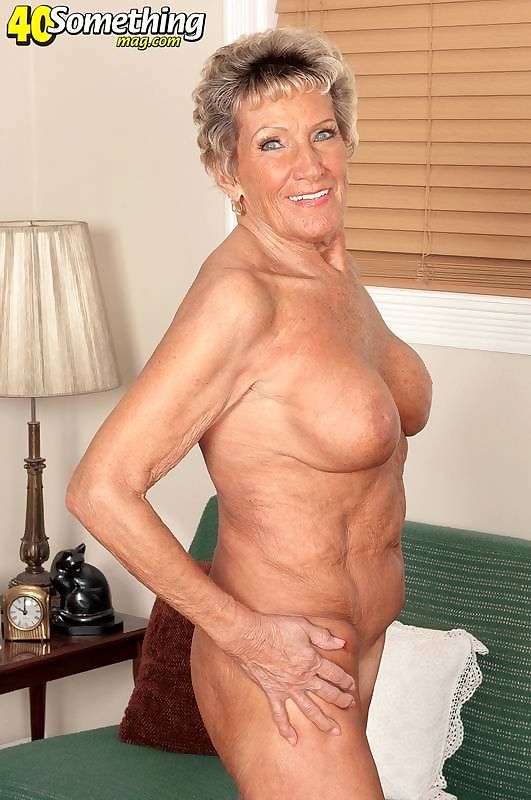 Naughty sexy granny lady showing perfecy aged body - part 4091 page 1