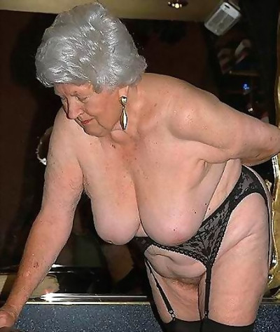 Very old amateur grannies showing off - part 3345