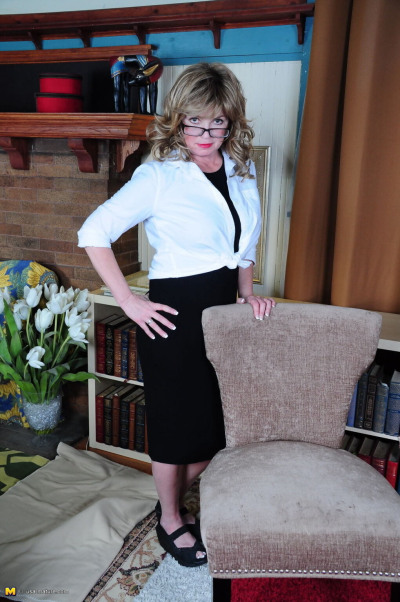 Naughty american librarian getting very frisky - part 1893